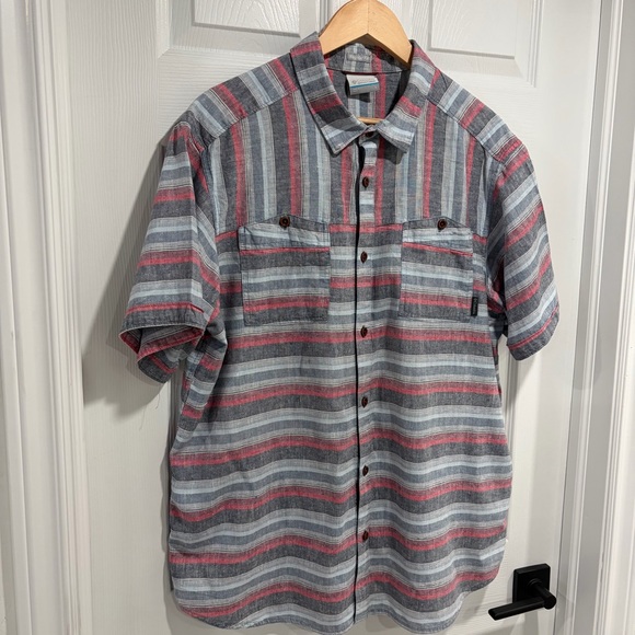 Columbia Men's Casual Short Sleeve Striped Button Down Shirt - Picture 2 of 7